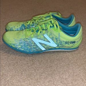 Track shoes (spikes)